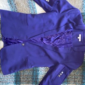 In great condition, silky material